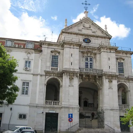Apartment Fantastic Duplex In Private At Graca Lisbon