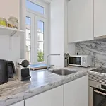 Fantastic Duplex In Private At Graca アパート リスボン