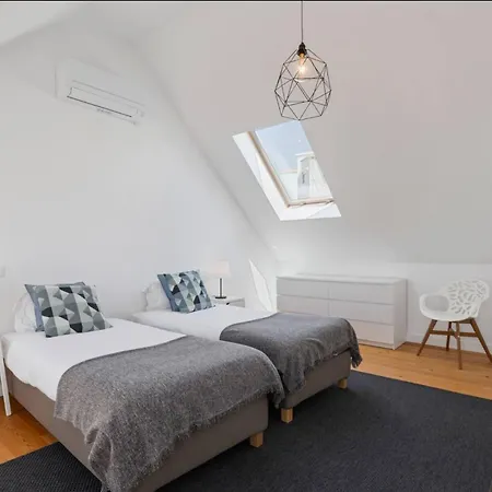 Fantastic Duplex In Private At Graca Apartment *