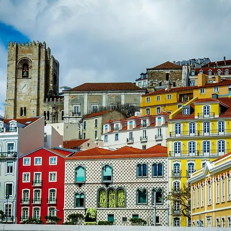 Fantastic Duplex In Private At Graca Apartment Lisbon